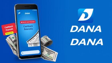 Ilustrasi Promo Cashback DANA dengan tampilan aplikasi dan logo DANA